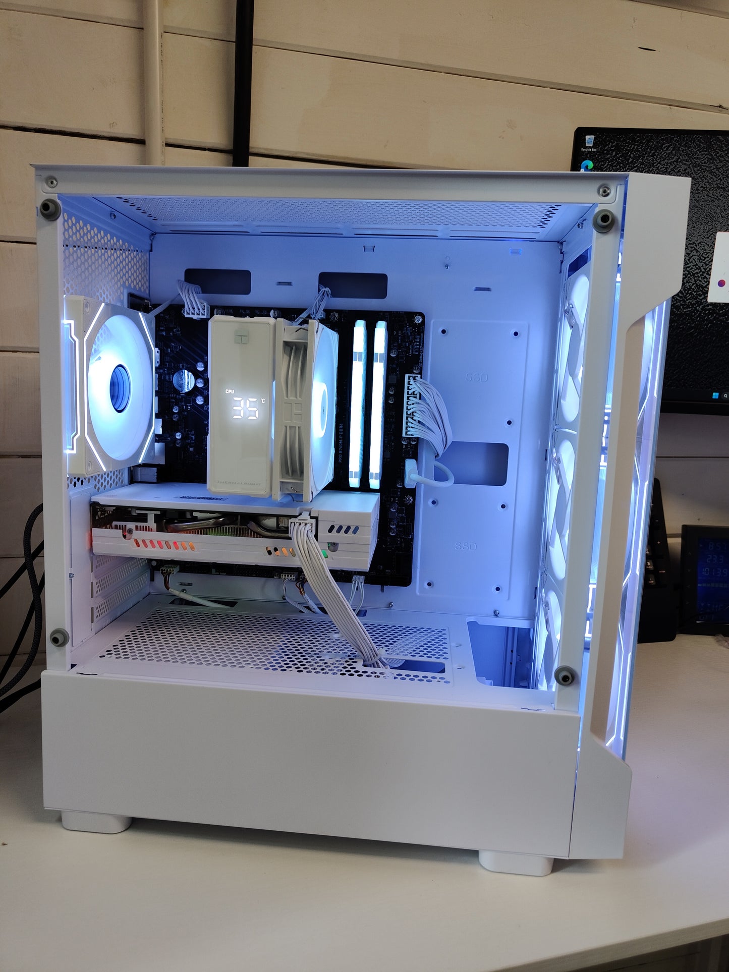❄️ Whiteout Esports Edition – RTX 2060 Super + i5 13400F Gaming PC ❄️