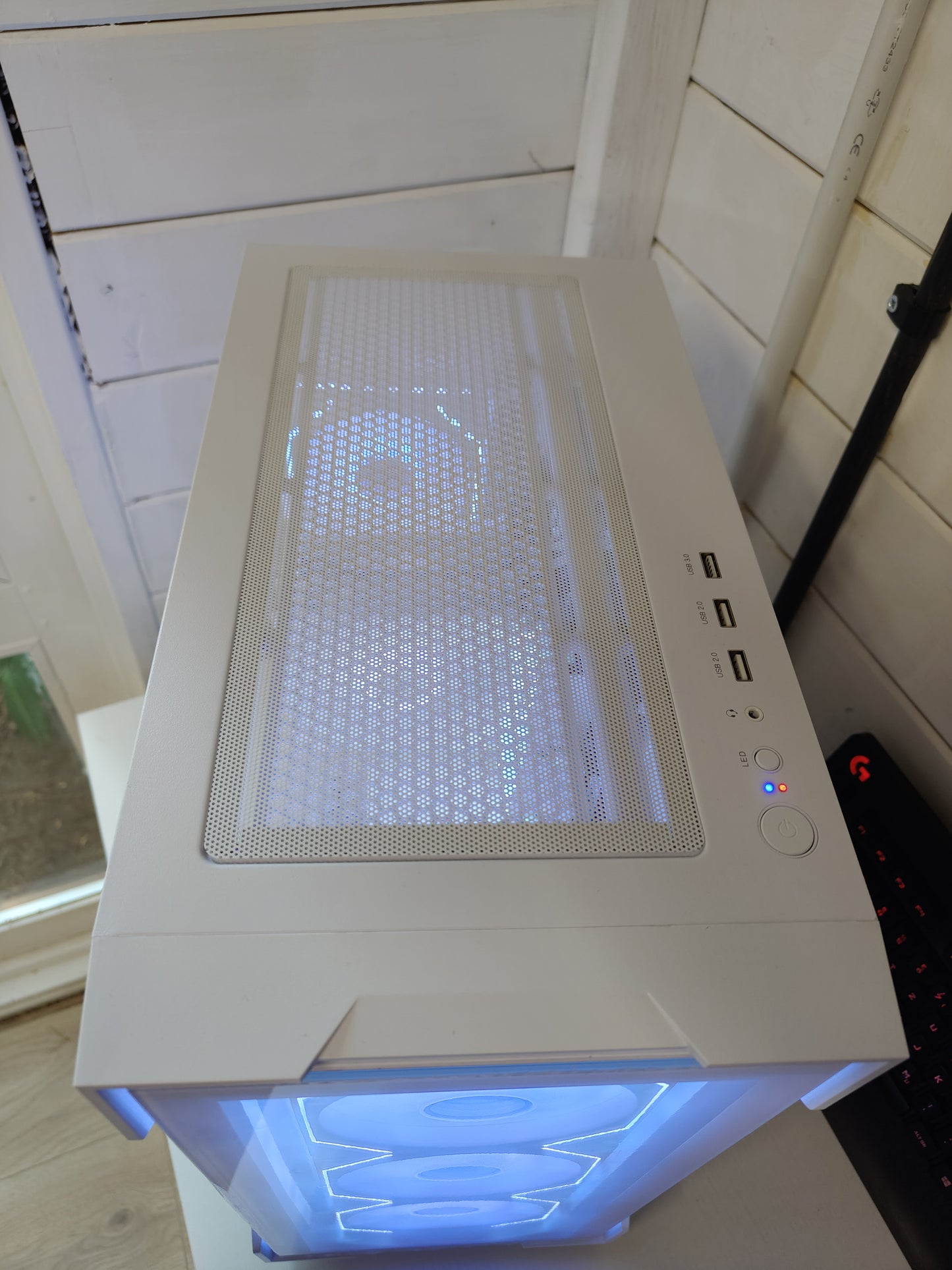 ❄️ Whiteout Esports Edition – RTX 2060 Super + i5 13400F Gaming PC ❄️