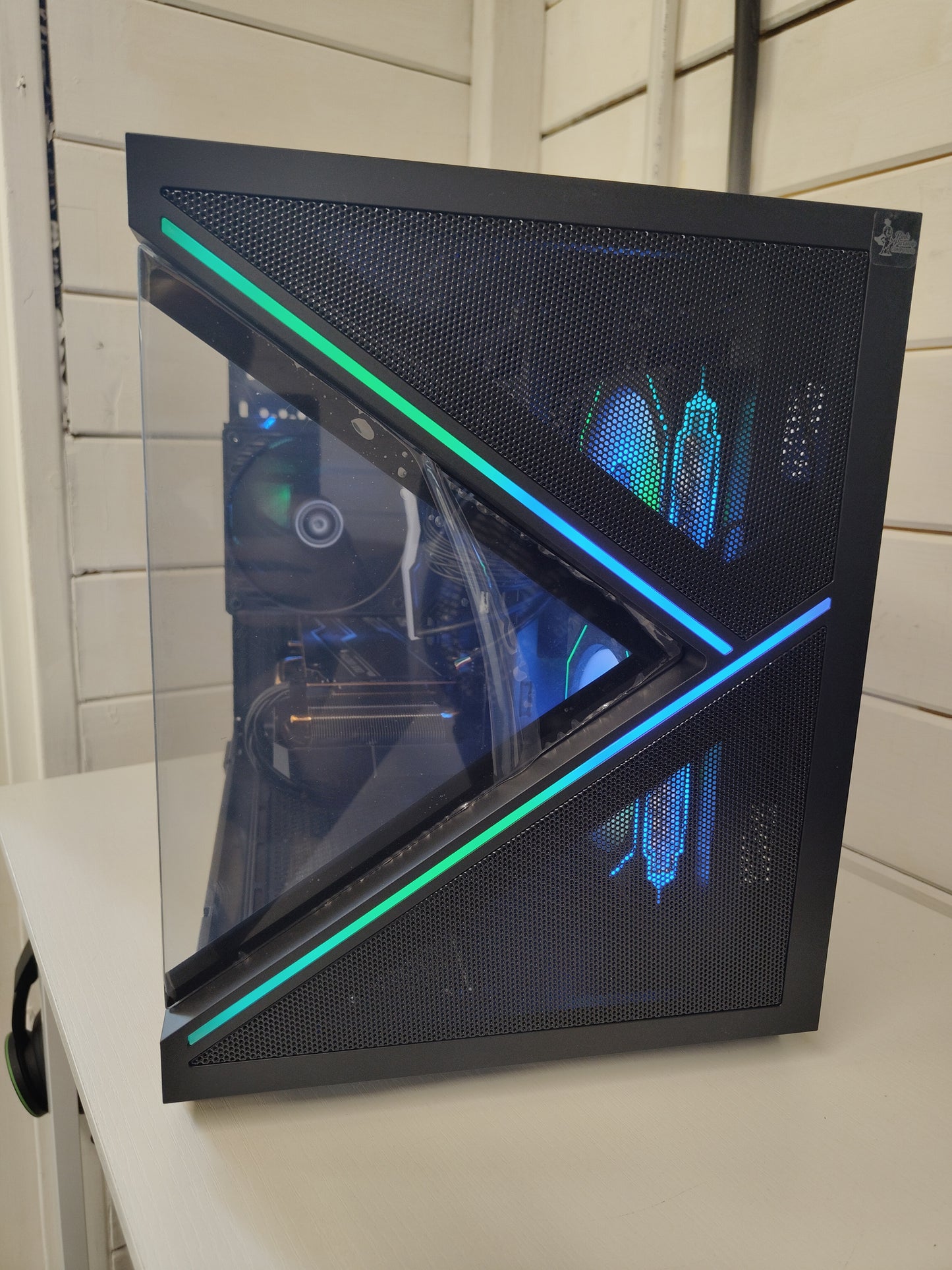 Arcade – Ryzen 5 5500 | 32GB RAM | 1TB NVMe SSD | Gaming PC