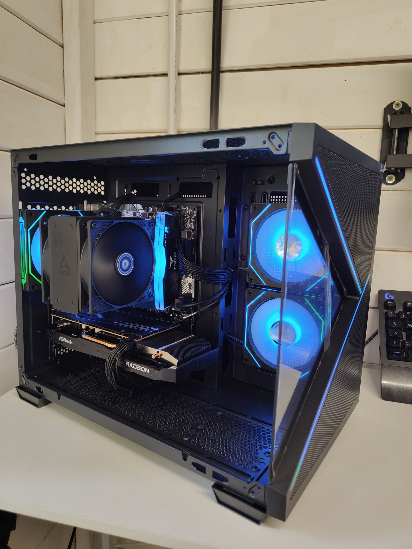 Arcade – Ryzen 5 5500 | 32GB RAM | 1TB NVMe SSD | Gaming PC
