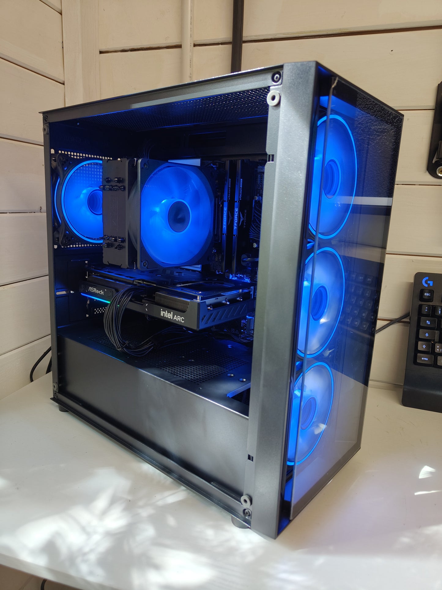 Lucid – Ryzen 5 7500 + ARC B580 | 32GB RAM | 1TB NVMe SSD | Gaming PC