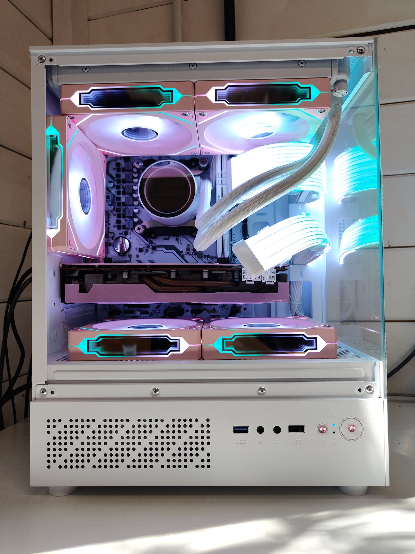 The Lady Parsnip – Limited Edition Compact White & Pink Gaming PC