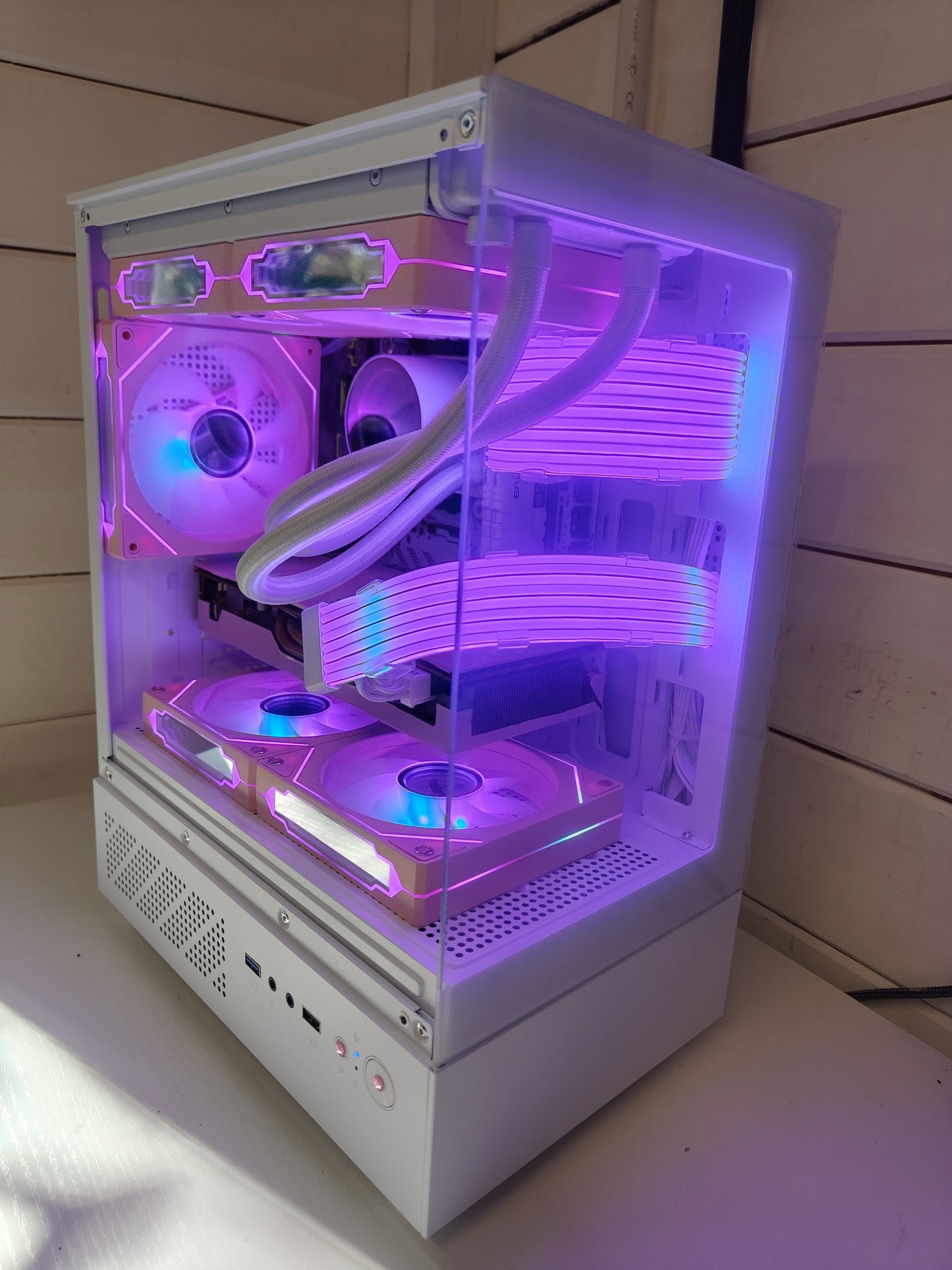 The Lady Parsnip – Limited Edition Compact White & Pink Gaming PC