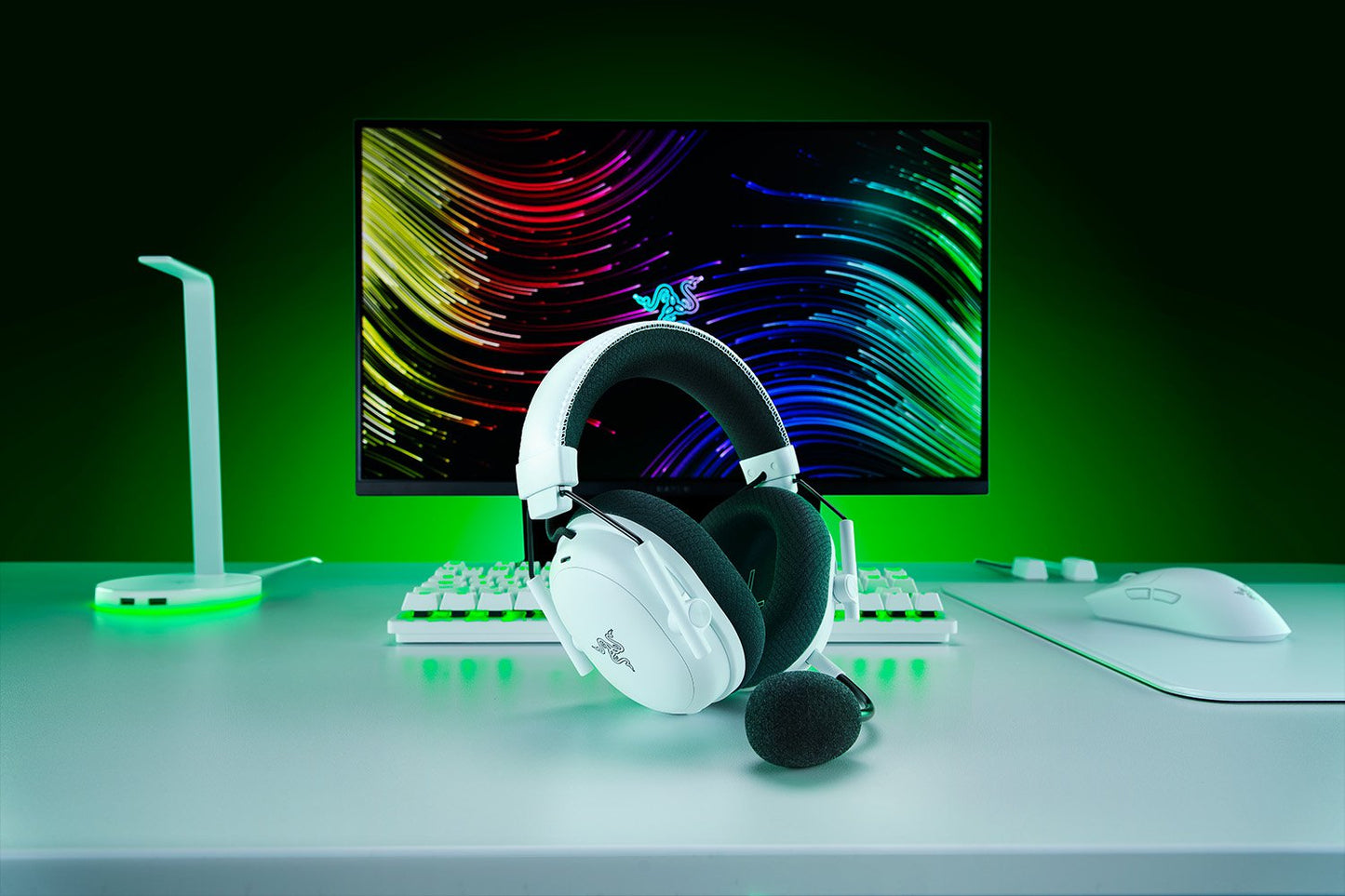RAZER BLACKSHARK V3 HEADSET WHITE