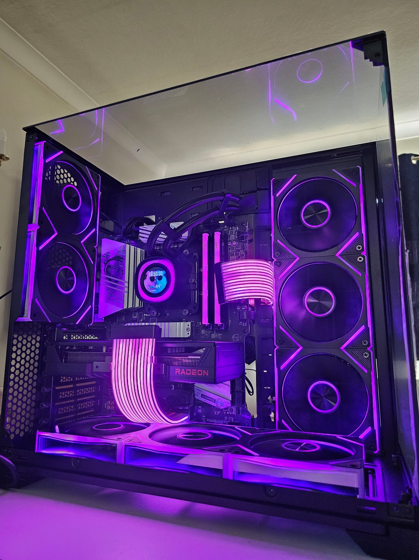 The Blackout | Ryzen 7 5700X | RX 9060 XT 16GB | 32GB RGB | Lian Li O11 Vision Gaming PC