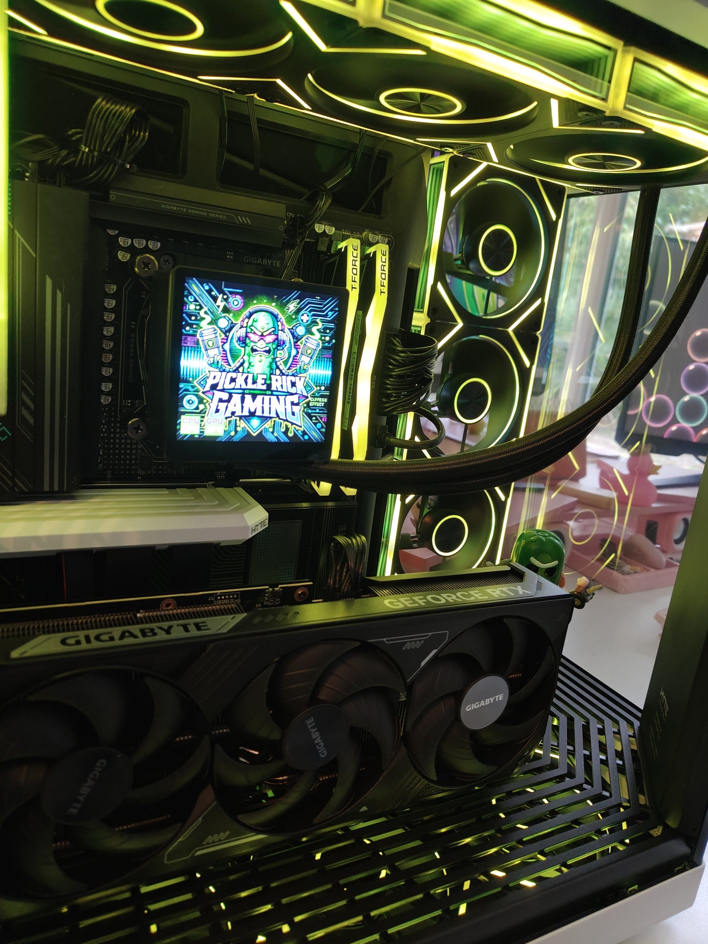 Pink Parsnip Computers – Pickle Rick v2 Ultra Gaming Bundle