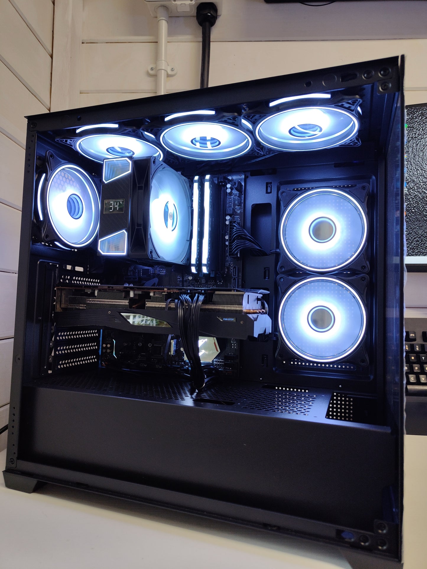 Ryzen 5 3600 | AORUS RX 5700 XT 8GB | 32GB RGB | 1.2TB Storage