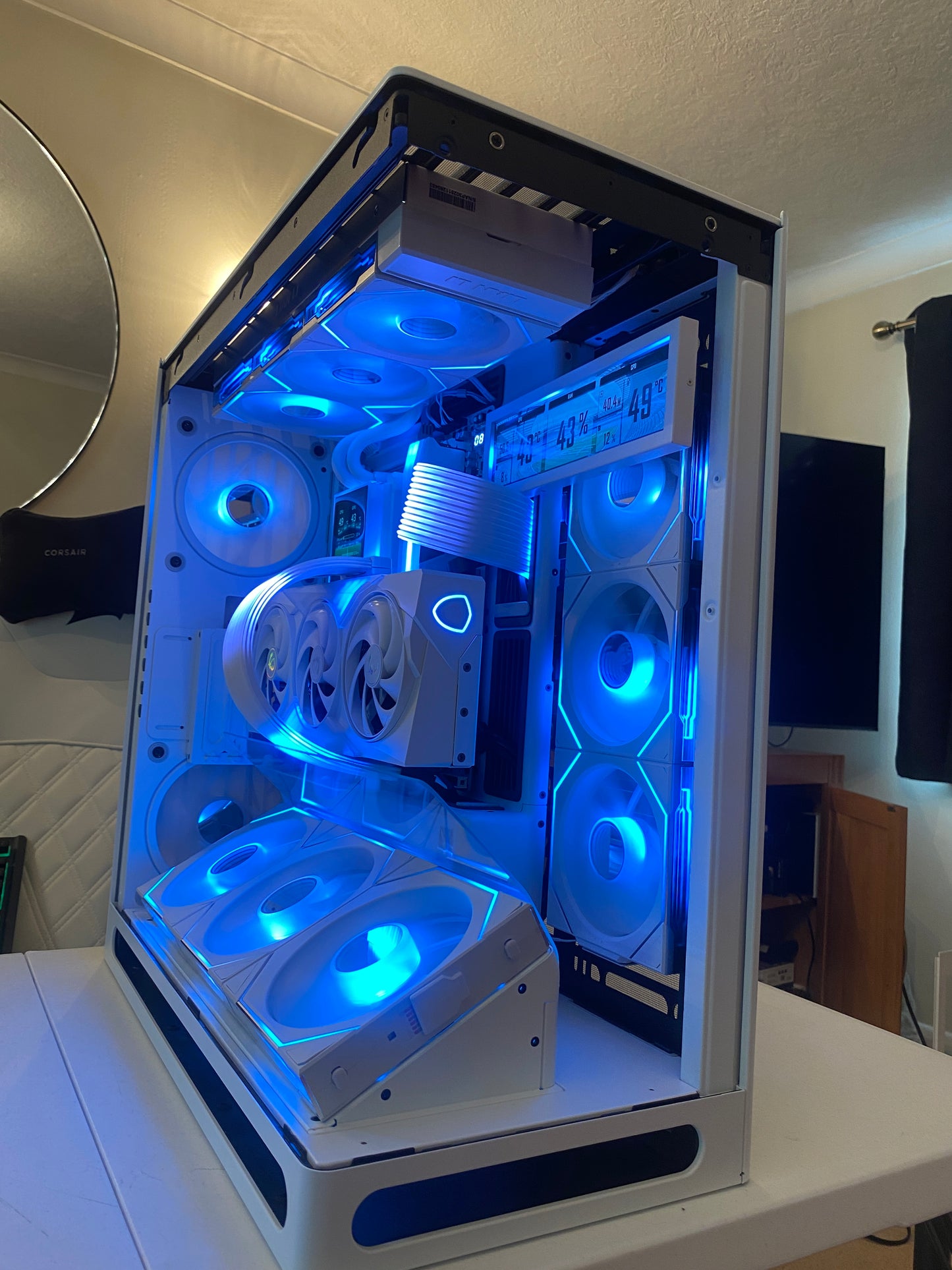 The Summer Final Boss Gaming PC | Ryzen 7 9800X3D | RTX 5070 / 5070 Ti / 5080 | 32GB DDR5 | 2TB Gen5 NVMe | HAVN HS420 White Showcase Build