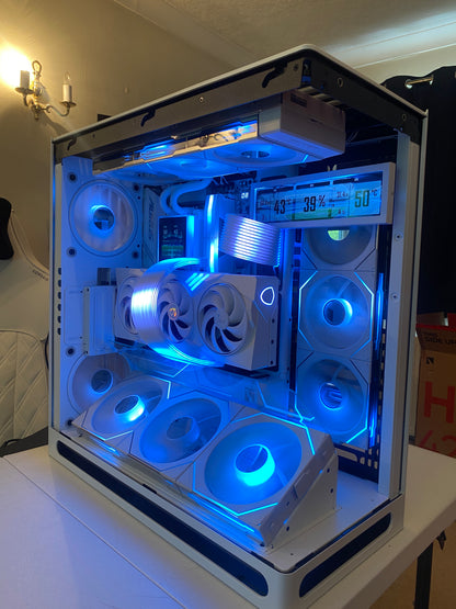 The Summer Final Boss Gaming PC | Ryzen 7 9800X3D | RTX 5070 / 5070 Ti / 5080 | 32GB DDR5 | 2TB Gen5 NVMe | HAVN HS420 White Showcase Build
