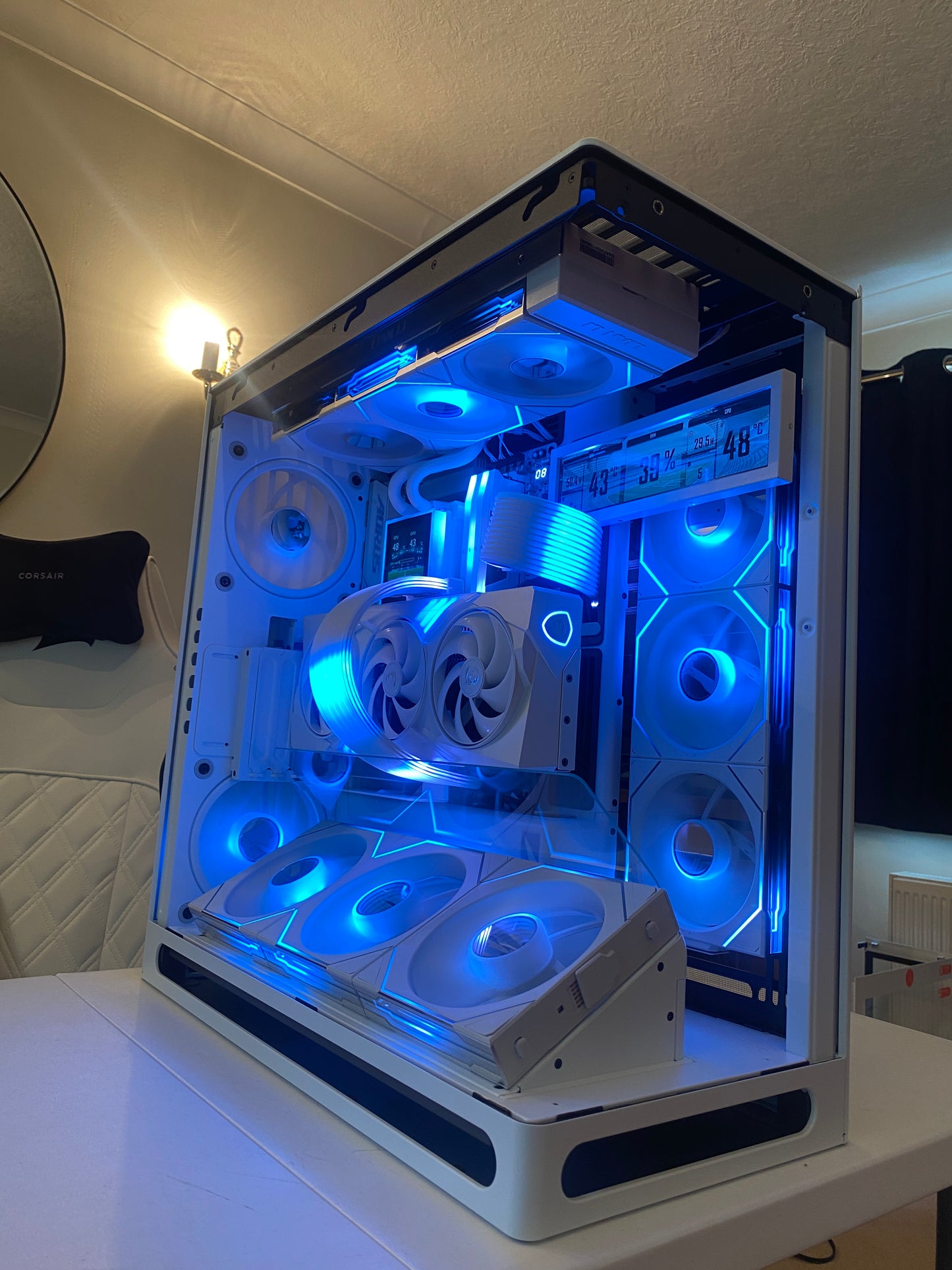 The Summer Final Boss Gaming PC | Ryzen 7 9800X3D | RTX 5070 / 5070 Ti / 5080 | 32GB DDR5 | 2TB Gen5 NVMe | HAVN HS420 White Showcase Build