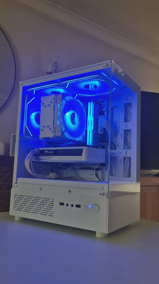 AURORA CORE SPEC WHITE – Ryzen 5 5600XT • RTX 5060 8GB • 16GB RAM • Wi-Fi | Fortnite & GTA | White Build | DDR4