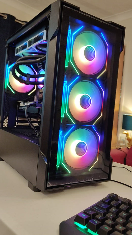 THE PARSNIP SIMULATOR BUNDLE Ryzen 5 • Intel Arc B580 12GB • 16GB RAM • 1TB NVMe • 27” 144Hz Monitor